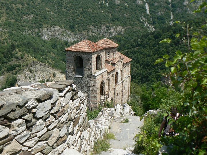 Асеновата крепост над Асеновград